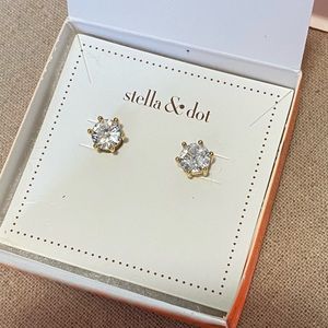 Stella & Dot Sparkle Studs - Gold
